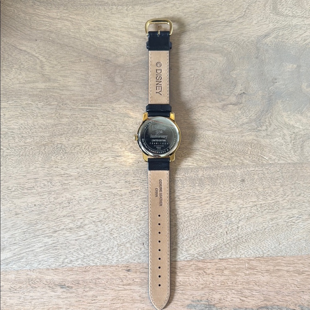 NEW 15th Anniversary Limited Edition (346/1000) Roger Rabbit Black/Gold Watch - Picture 4 of 6